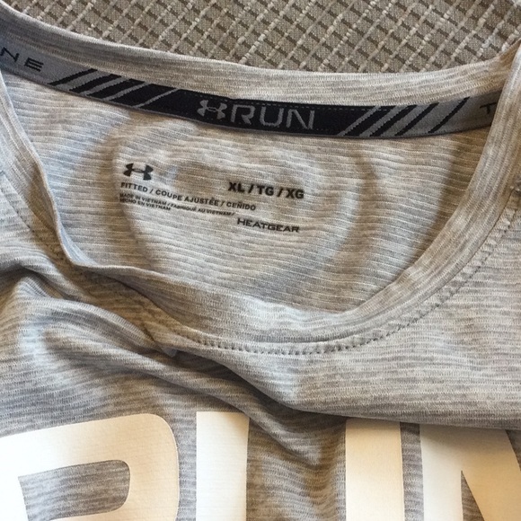 Under Armor Heat Gear tee men’s XL - Picture 3 of 3